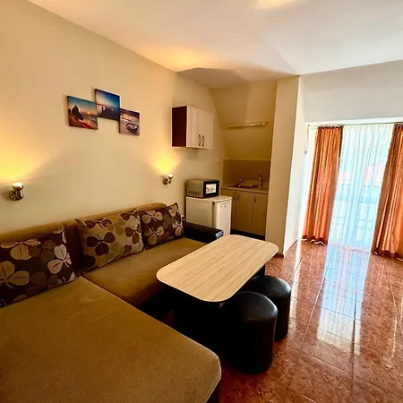 Guest house семеен чайка Primorsko